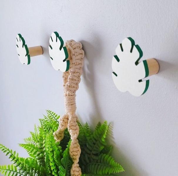 1 Gancho De Parede Costela de Adão borda verde Folha MDF 6mm - Souvenir Decor Imagem de 1 Gancho De Parede Costela de Adão borda verde Folha MDF 6mm