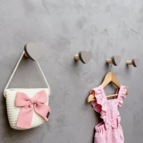 1 Gancho de parede infantil decoração baby coração 1Cabb15 - Souvenir Decor Imagem de 1 Gancho de parede infantil decoração baby coração 1Cabb15