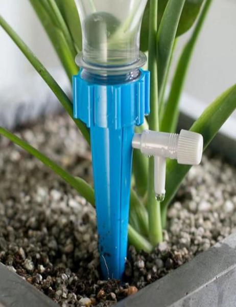 1 Gotejador Irrigador Para Acoplar Em Garrafa Pet ul/Verde - Snsimports Imagem de 1 Gotejador Irrigador Para Acoplar Em Garrafa Pet ul/Verde