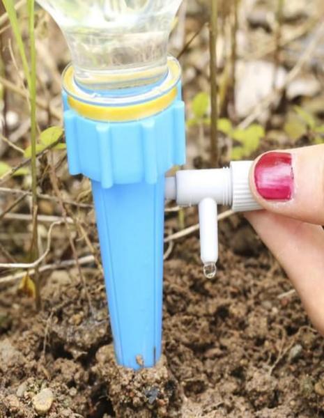 1 Gotejador Irrigador Para Acoplar Em Garrafa Pet ul/Verde - Snsimports Imagem de 1 Gotejador Irrigador Para Acoplar Em Garrafa Pet ul/Verde