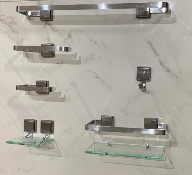 1 Kit Para Banheiro Luxo de Alumínio 6 Peças - VSA Imagem de 1 Kit Para Banheiro Luxo de Alumínio 6 Peças