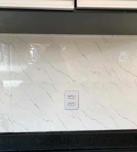 Imagem de 10 Placas Piso Painel Vinílico Mármore Laminado Autocolante 30x60