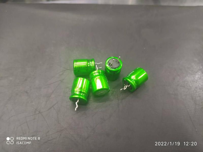 100x Capacitor Eletrolitico 100uf/16v 10x13mm Bipolar Muse - Nichicon Imagem de 100x Capacitor Eletrolitico 100uf/16v 10x13mm Bipolar Muse