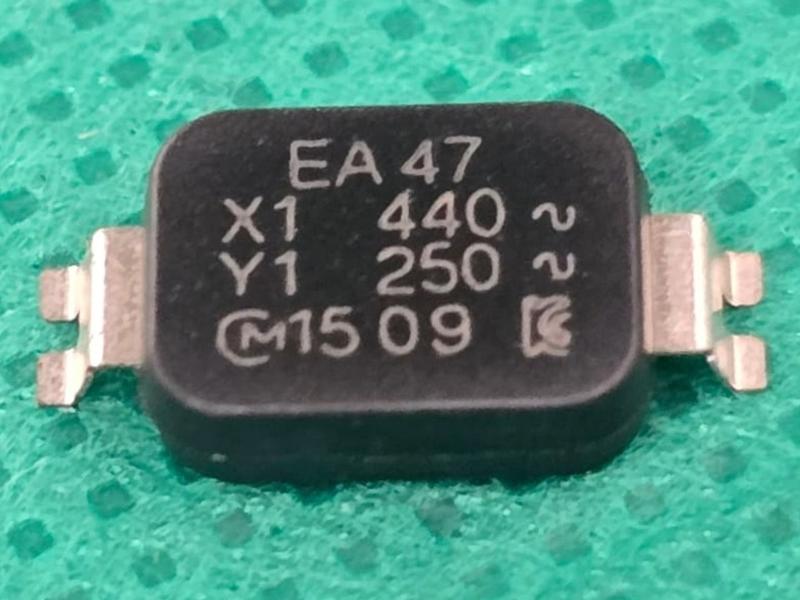 Imagem de 10x Capacitor Ceramico 47pf/250v Smd 10% 6x8mm Murata