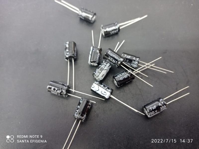 10x Capacitor Eletrolítico 4,7uf/350v 105 8x13mm Topway Imagem de 10x Capacitor Eletrolítico 4,7uf/350v 105 8x13mm Topway