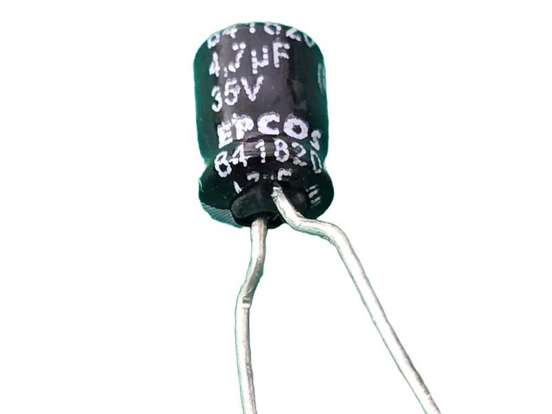 Imagem de 10x Capacitor Eletrolitico 4,7uf/35v 85 4x5mm Epcos