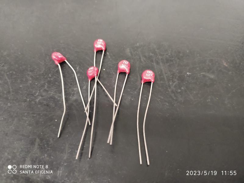 Imagem de 10x Varistor V82za05 = Z82 = S05k50v 5mm 50v Ge