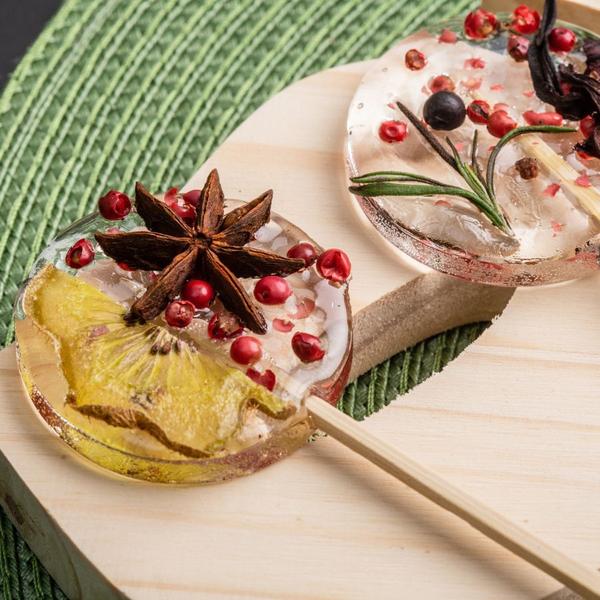 12 Pirulitos Cristal de Frutas e Especiarias - Tropical Especiarias Imagem de 12 Pirulitos Cristal de Frutas e Especiarias