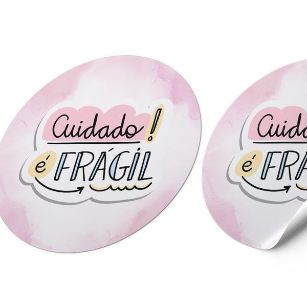 120 Etiquetas Auto Colante Adesivos Redondos Cuidado É Frágil Fundo Boho Rosa AD00422 - Kizart Imagem de 120 Etiquetas Auto Colante Adesivos Redondos Cuidado É Frágil Fundo Boho Rosa AD00422