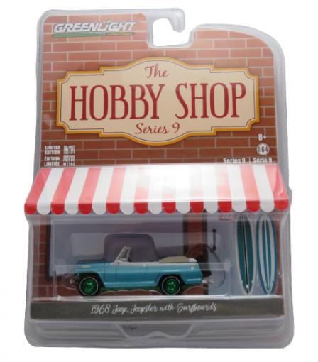 Imagem de 1968 Jeep Jeepster c/ Pranchas de Surf Green Machine - Hobby Shop - Série 9 - 1/64 - Greenlight