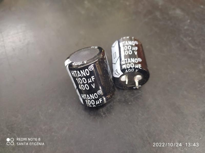 1x Capacitor Eletrolítico 100uf/400v Snap-in 105º 25x30mm - Hitano Imagem de 1x Capacitor Eletrolítico 100uf/400v Snap-in 105º 25x30mm