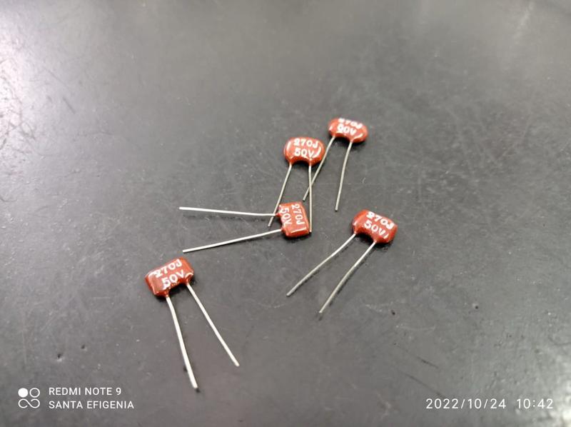 1x Capacitor Mica Prata 270pf/50v 5% Cm0 Icl Imagem de 1x Capacitor Mica Prata 270pf/50v 5% Cm0 Icl