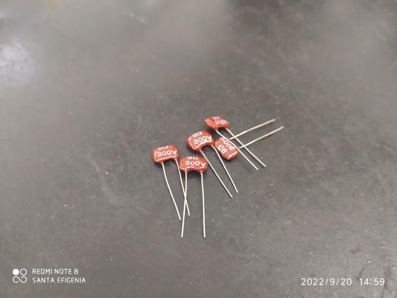 Imagem de 1x Capacitor Mica Prata 8pf/300v Tolerancia 0,5pf Icl