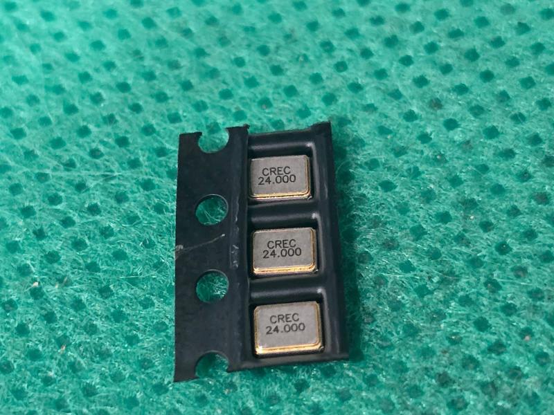 Imagem de 1x Cristal 24,000mhz 8pf Smd 2,5x3,2mm