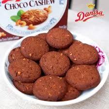 2 Biscoito Amanteigado Danisa Chocolate Castanha de Caju 90g Imagem de 2 Biscoito Amanteigado Danisa Chocolate Castanha de Caju 90g