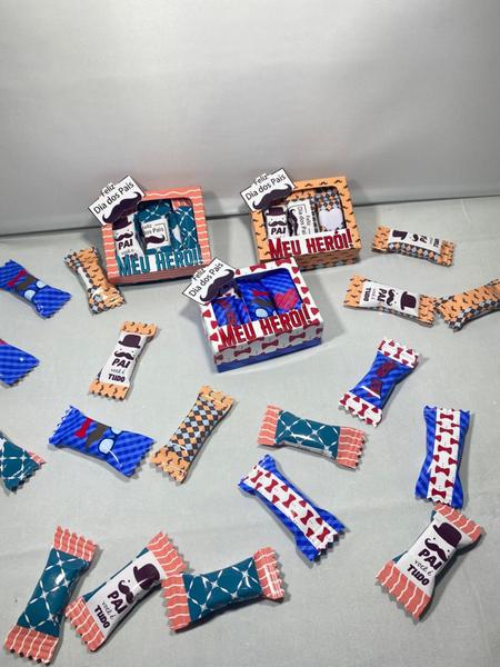 20 mini caixinha com 6 balas personalizadas para o dia dos pais para mimos, eventos especiais - PERSONALIZADOS Imagem de 20 mini caixinha com 6 balas personalizadas para o dia dos pais para mimos, eventos especiais