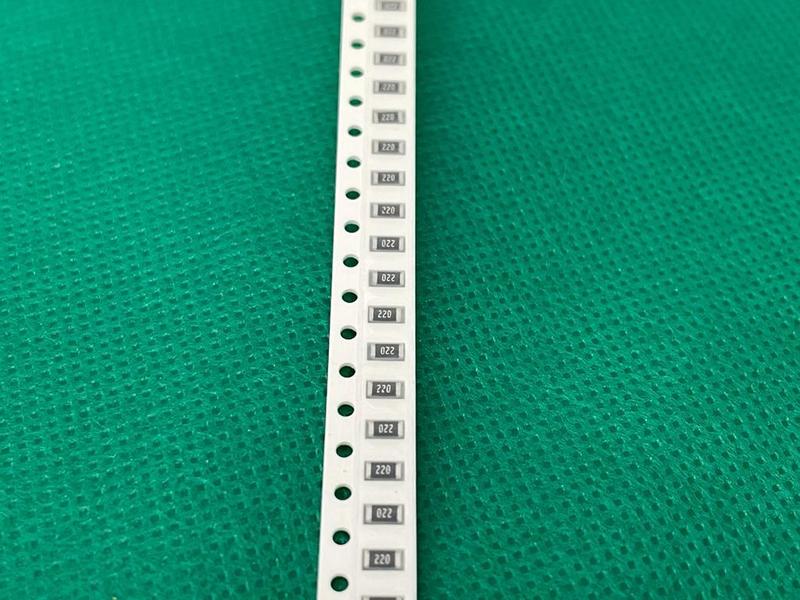 200x Resistor 22r 1206 5% Smd 1,6x3,2mm Imagem de 200x Resistor 22r 1206 5% Smd 1,6x3,2mm