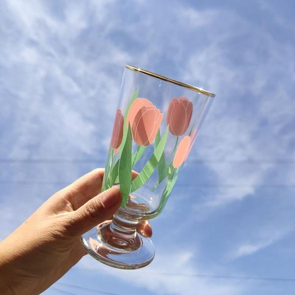 Imagem de 280ml Little Daisy Goblet Glass Vintage Goblet Phnom Penh Glass Tulips Wine Cup Bebendo Copo de Café de Suco de Vidro Vidro à moda antiga