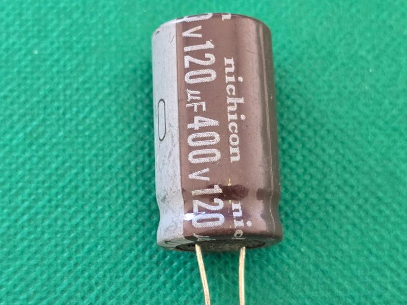 Imagem de 2x Capacitor Eletrolitico 120uf/400v 105 18x33mm Nichicon