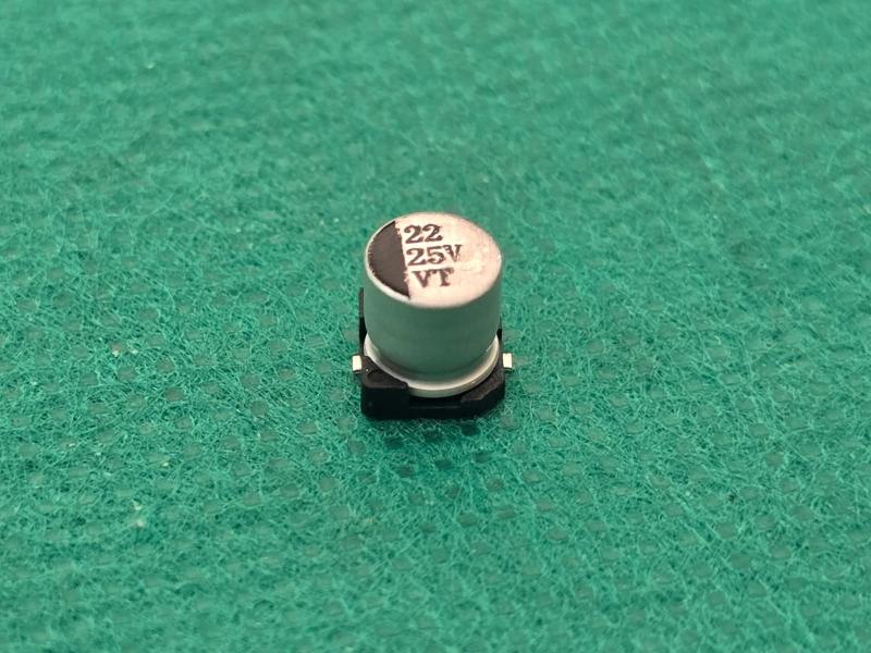 Imagem de 2x Capacitor Eletrolitico 22uf/25v Smd 105 5x5,4mm Hyncdz