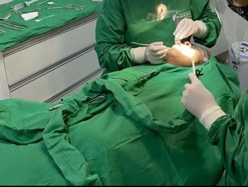 Imagem de 3 Campos Odontológicos Cirurgico Paciente Fenestrado de tecido Brim leve 100% Algodão.