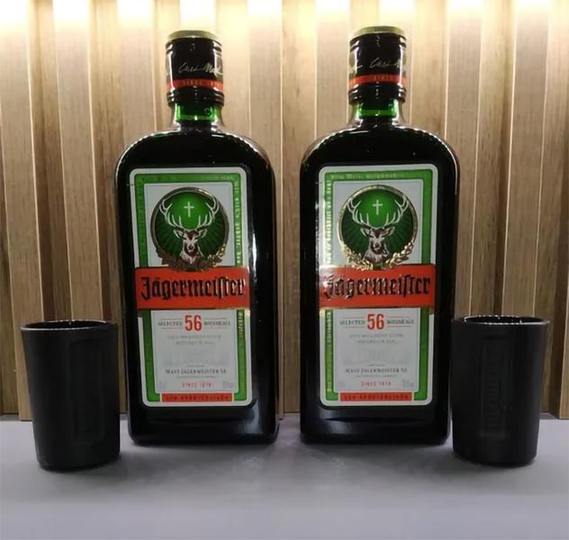 Imagem de 3 Kits - Licor Jagermeister 2 Garrafas De 500ml Com 2 Copos