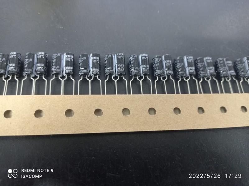 Imagem de 30x Capacitor Eletrolítico 47uf/25v 105 5x11mm