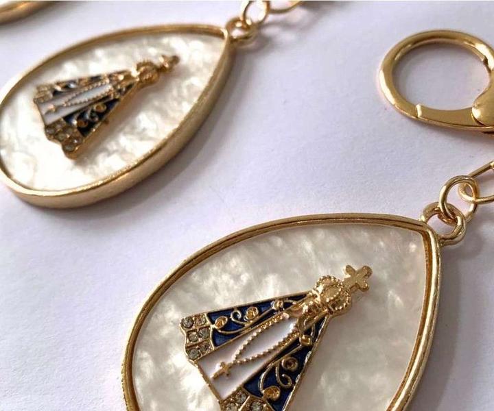 4 CHAVEIROS catolico MOSQUETÃO DOURADO PEROLADO APARECIDA - ASA Imagem de 4 CHAVEIROS catolico MOSQUETÃO DOURADO PEROLADO APARECIDA