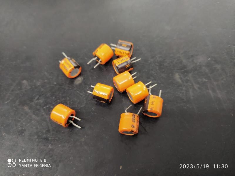 Imagem de 400x Capacitor Eletrolitico 470uf/10v 105 8x9mm Elite