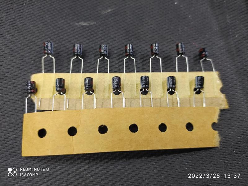 40x Capacitor Eletrolitico 0,1uf/50v 85 4x5mm Panasonic Imagem de 40x Capacitor Eletrolitico 0,1uf/50v 85 4x5mm Panasonic