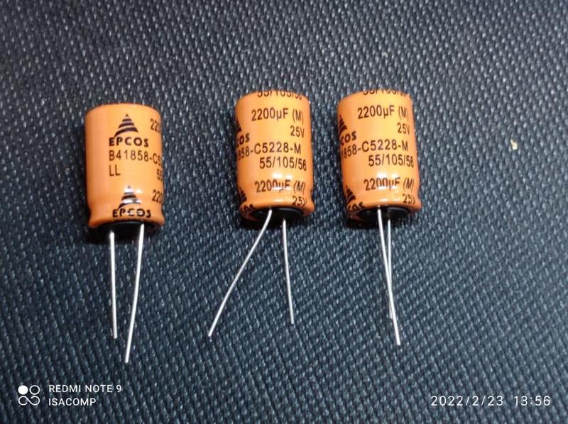 Imagem de 4x Capacitor Eletrolitico 2200uf/25v 105 16x25mm Epcos