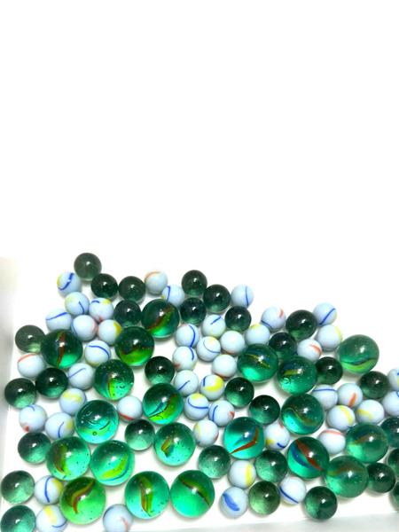 50 Bolinhas De Gude Mix C/ 3 Modelos Diferentes De Vidro - Escalda Pés Buricá Bila Birosca Imagem de 50 Bolinhas De Gude Mix C/ 3 Modelos Diferentes De Vidro
