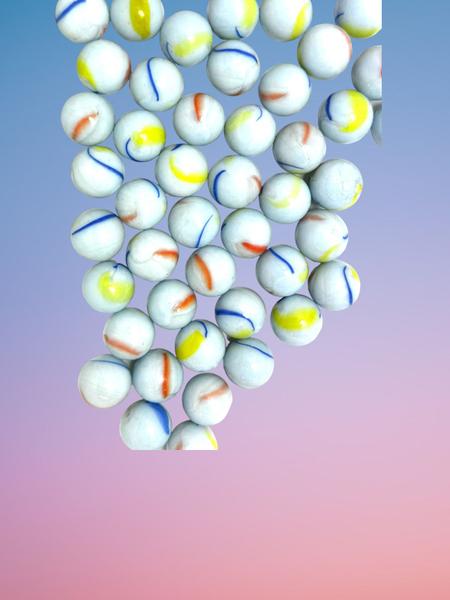 50 Bolinhas De Gude Mix C/ 3 Modelos Diferentes De Vidro - Escalda Pés Buricá Bila Birosca Imagem de 50 Bolinhas De Gude Mix C/ 3 Modelos Diferentes De Vidro