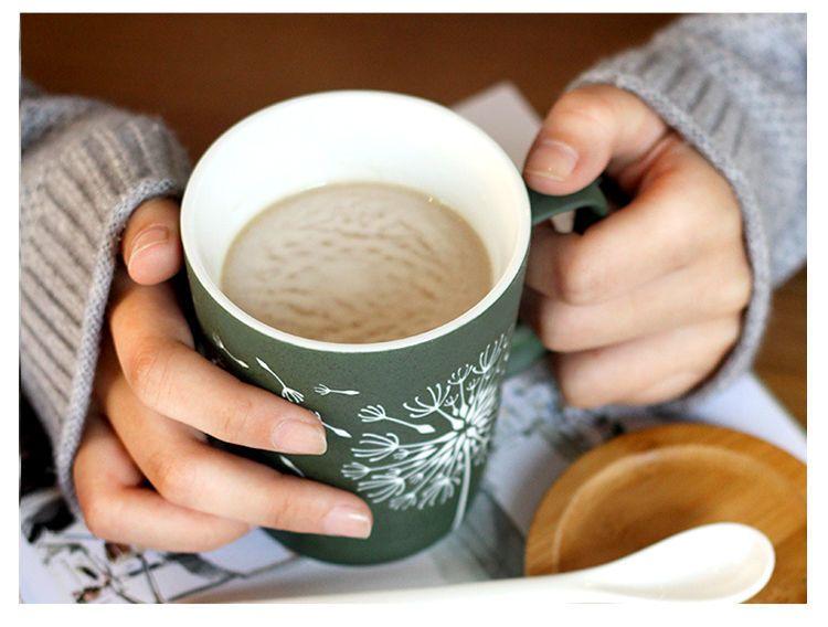 Imagem de 520ml Folha Padrão De Café Cerâmico Caneca de Café com Tampa Colher Grande Capacidade De Água Fosca Xícara de Café Xícara de Café Utensílios de Cozinha Canecas (verde)