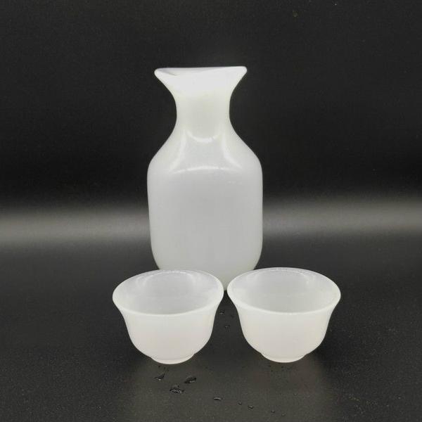 Imagem de 5pcs Taça de Vinho de Jade Conjunto de Cerâmica Branca Vidro à moda antiga