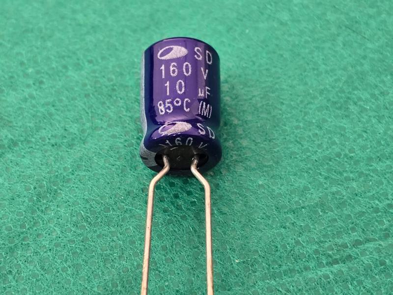 Imagem de 5x Capacitor Eletrolitico 10uf/160v 85 8x13mm Samwha