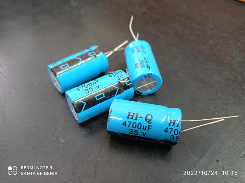 5x Capacitor Eletrolítico 4700uf/35v 85 18x32mm Hi-q Imagem de 5x Capacitor Eletrolítico 4700uf/35v 85 18x32mm Hi-q