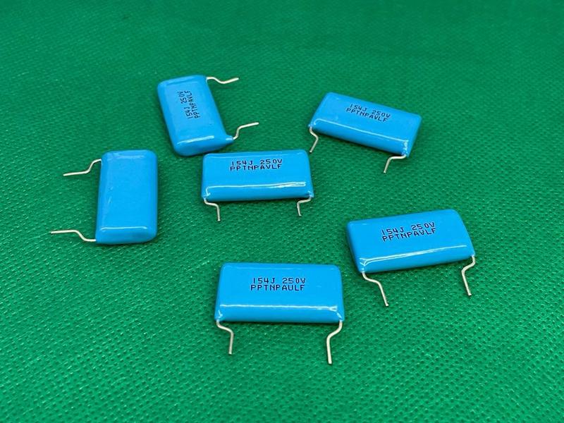 Imagem de 5x Capacitor Poliester 150nf/250v = 150k/250v 26mm 5%