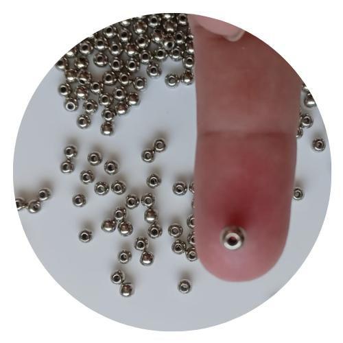 Imagem de 600 pçs miçanga bola lisa prata 4mm p/ bijuterias, colares e pulseiras