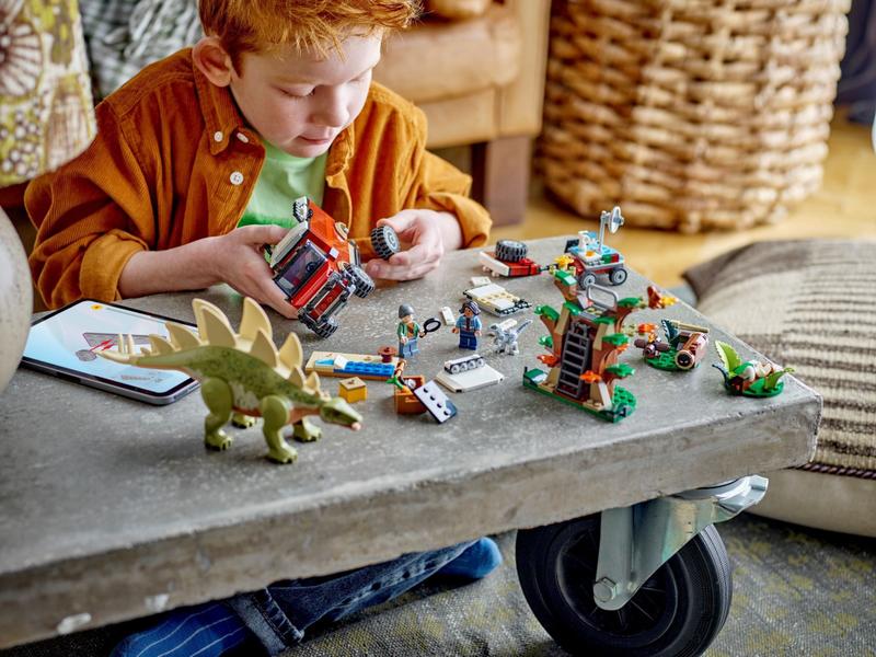 76965 - LEGO Jurassic World - Missões de Dinossauros: Descoberta do Estegossaur Imagem de 76965 - LEGO Jurassic World - Missões de Dinossauros: Descoberta do Estegossaur