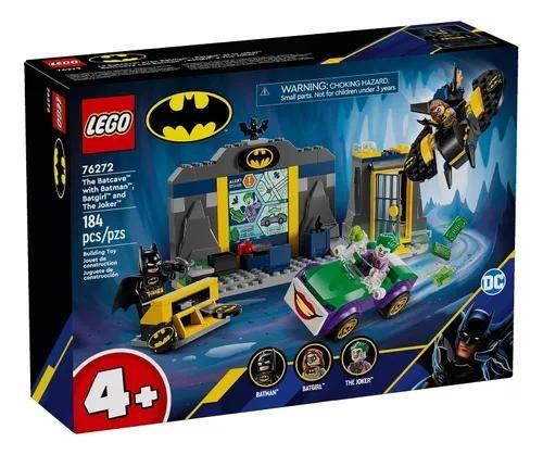 Imagem de A batcaverna com batman, batgirl e coringa