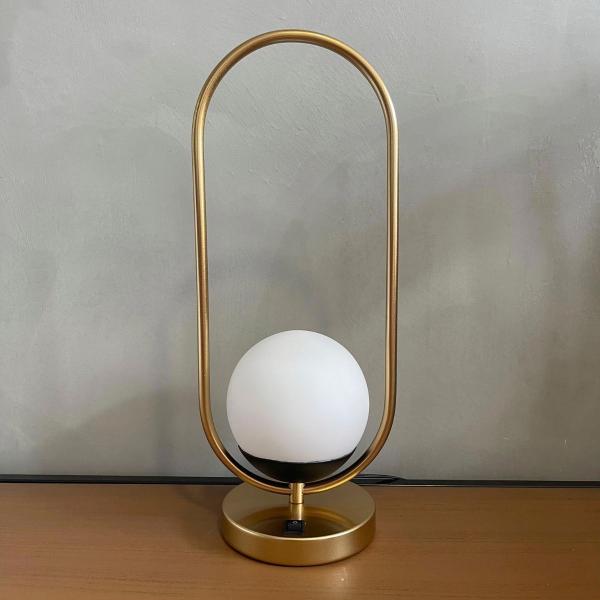 Imagem de Abajur Luminária De Mesa Tubo Oval Jabuticaba Dourado Com Vidro Globo