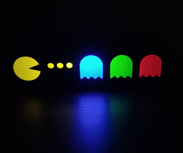 Abajur PACMAN e FATASMAS - Luminária de mesa LED Gamer Geek - VIZA GAMES 3D Imagem de Abajur PACMAN e FATASMAS - Luminária de mesa LED Gamer Geek