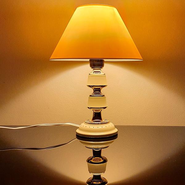 Abajur Quarto Sala News Luminária Decoração Cor Bege - Casa Mais Imagem de Abajur Quarto Sala News Luminária Decoração Cor Bege