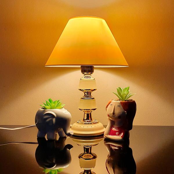 Abajur Quarto Sala News Luminária Decoração Cor Bege - Casa Mais Imagem de Abajur Quarto Sala News Luminária Decoração Cor Bege