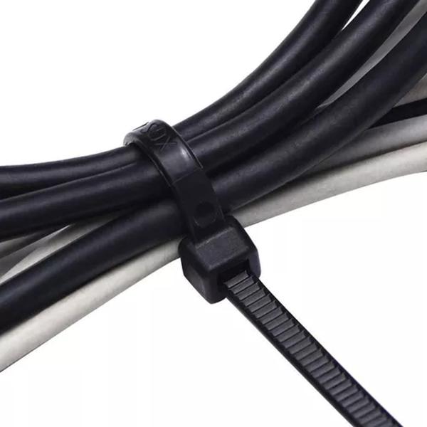 Abraçadeira de Nylon preta 3,6 x 200mm com 100 Unidades - THOMPSON Imagem de Abraçadeira de Nylon preta 3,6 x 200mm com 100 Unidades - THOMPSON