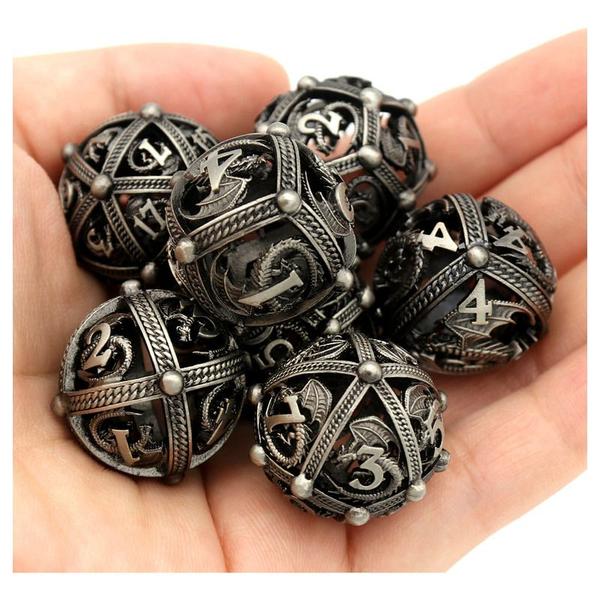 Acessórios de jogo de tabuleiro Metal Dice Chips para todas as idades - J-One Imagem de Acessórios de jogo de tabuleiro Metal Dice Chips para todas as idades