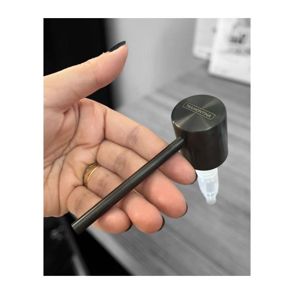 Acionamento Superior Dosador sabão Black Tramontina 500 ML Imagem de Acionamento Superior Dosador sabão Black Tramontina 500 ML
