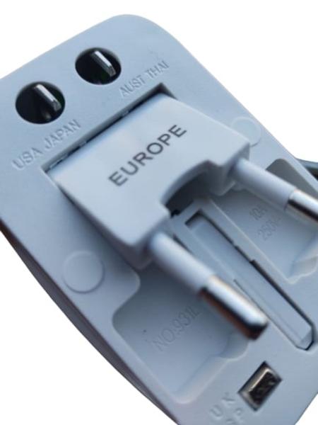 Imagem de Adaptador De Tomada Europeu Americano Inglês Asiático Bivolt Para Viagens Internacionais