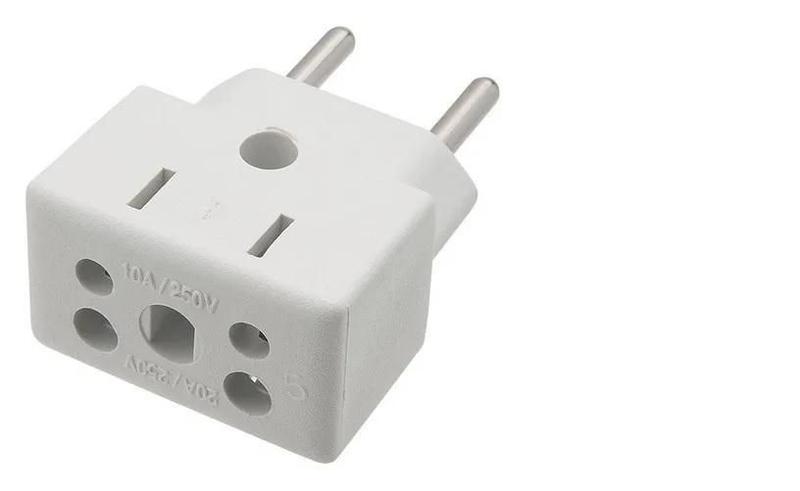 Imagem de Adaptador De Tomada Universal 10A 20A 110V 220V